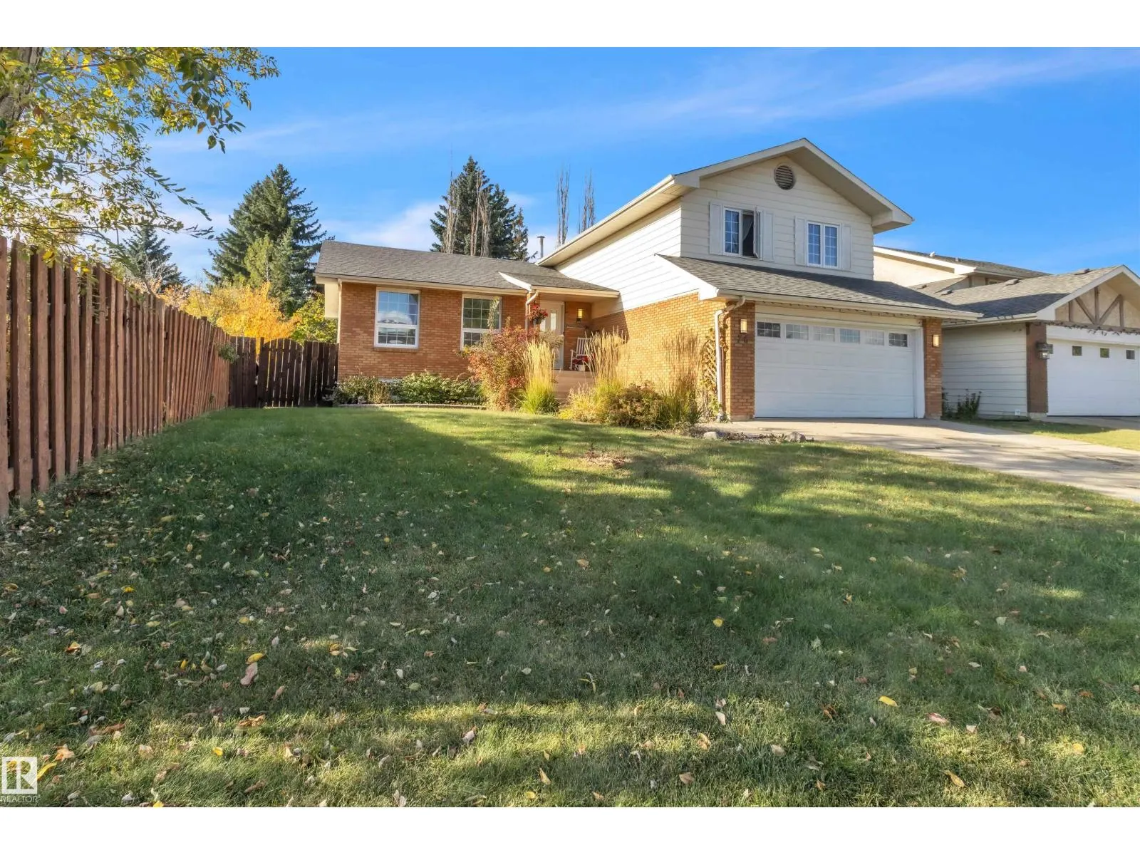 76 GARIEPY CR NW