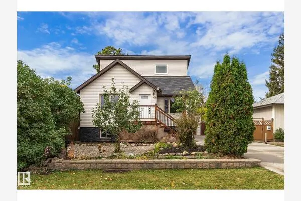 8742 151 ST NW