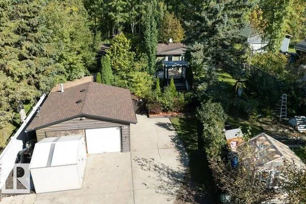 #20 52059 RGE ROAD 220