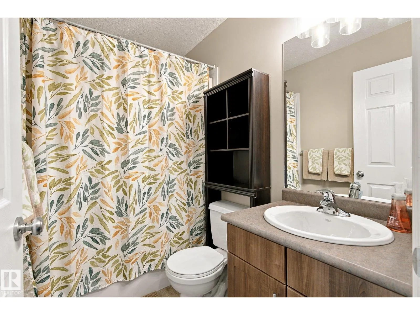 #27 85 SPRUCE VILLAGE DR