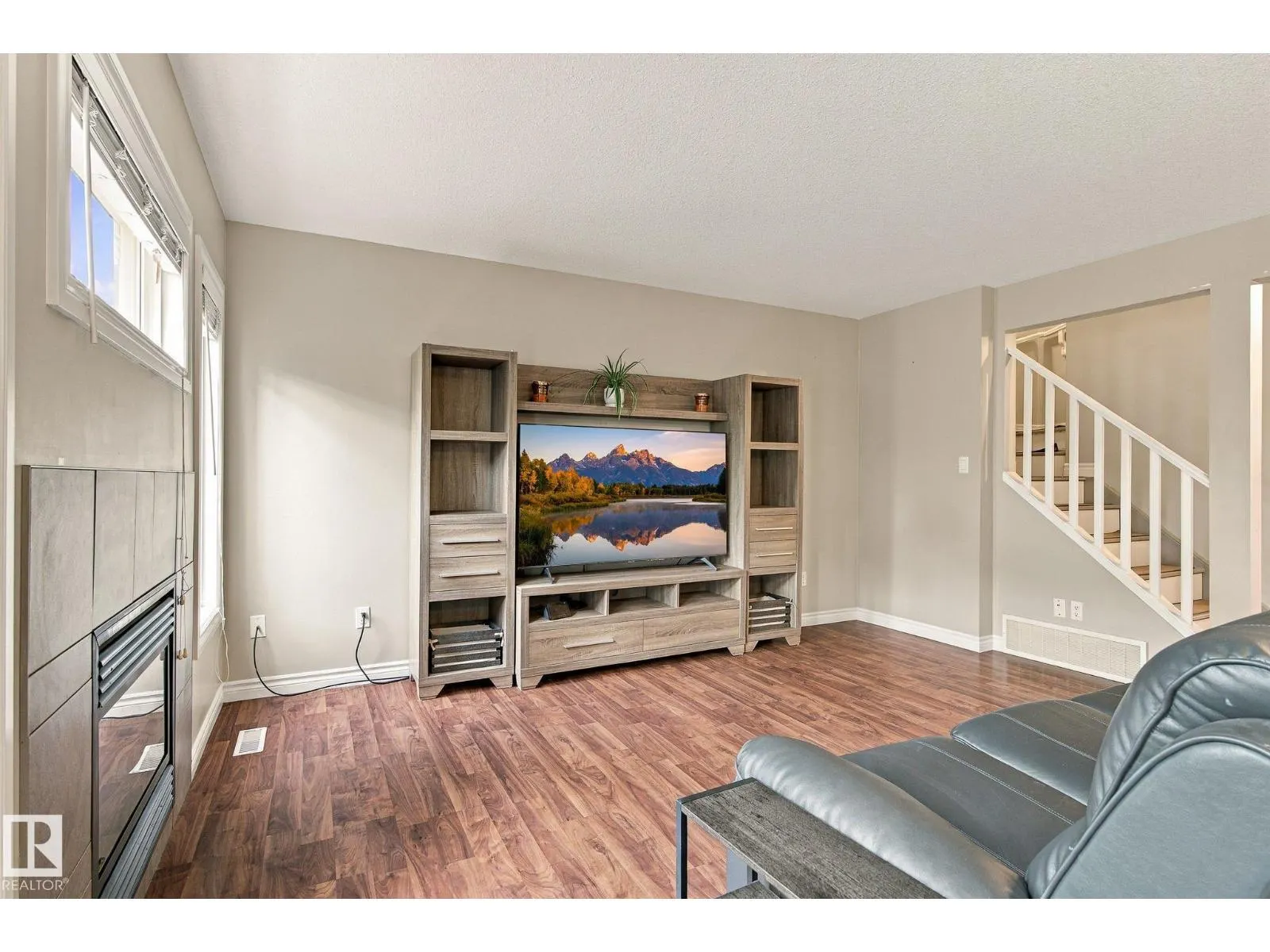 #27 85 SPRUCE VILLAGE DR