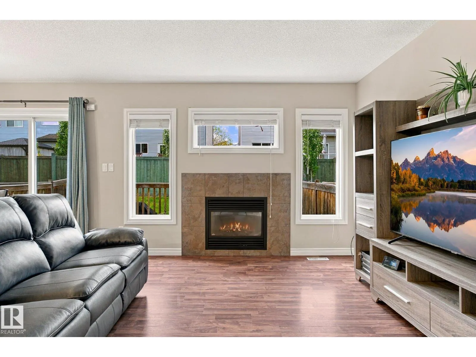 #27 85 SPRUCE VILLAGE DR