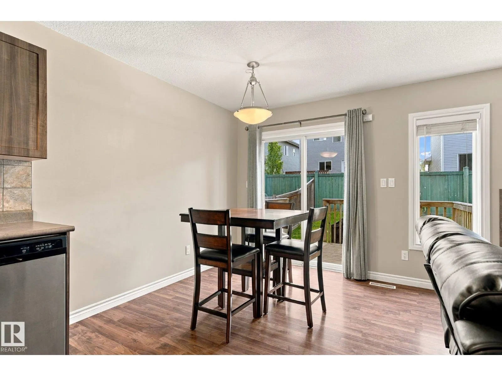 #27 85 SPRUCE VILLAGE DR