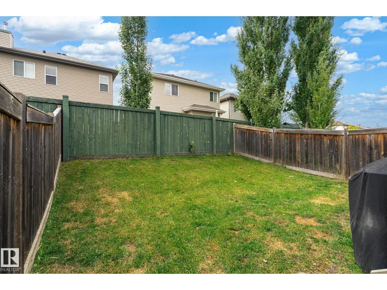 #27 85 SPRUCE VILLAGE DR