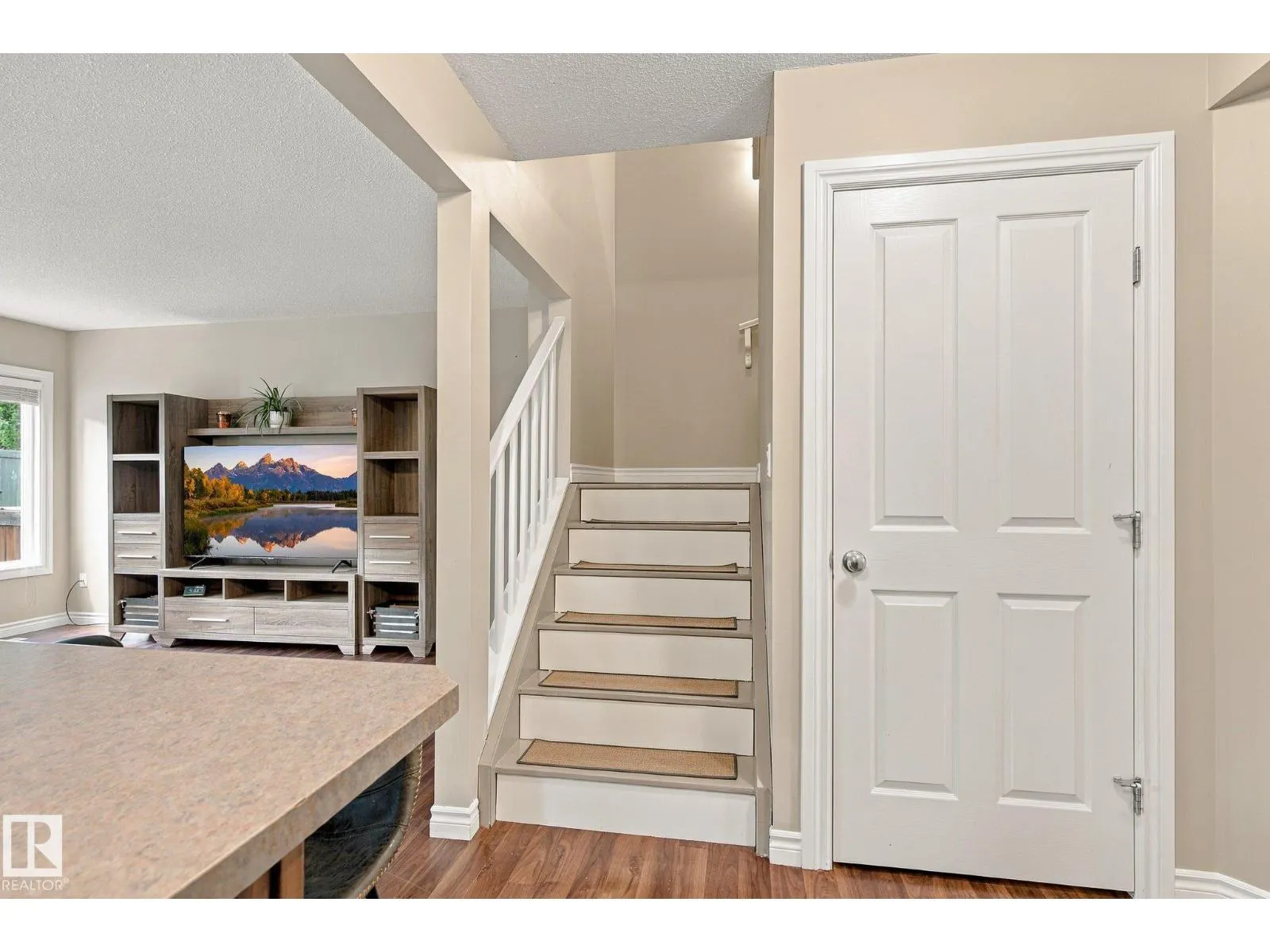 #27 85 SPRUCE VILLAGE DR