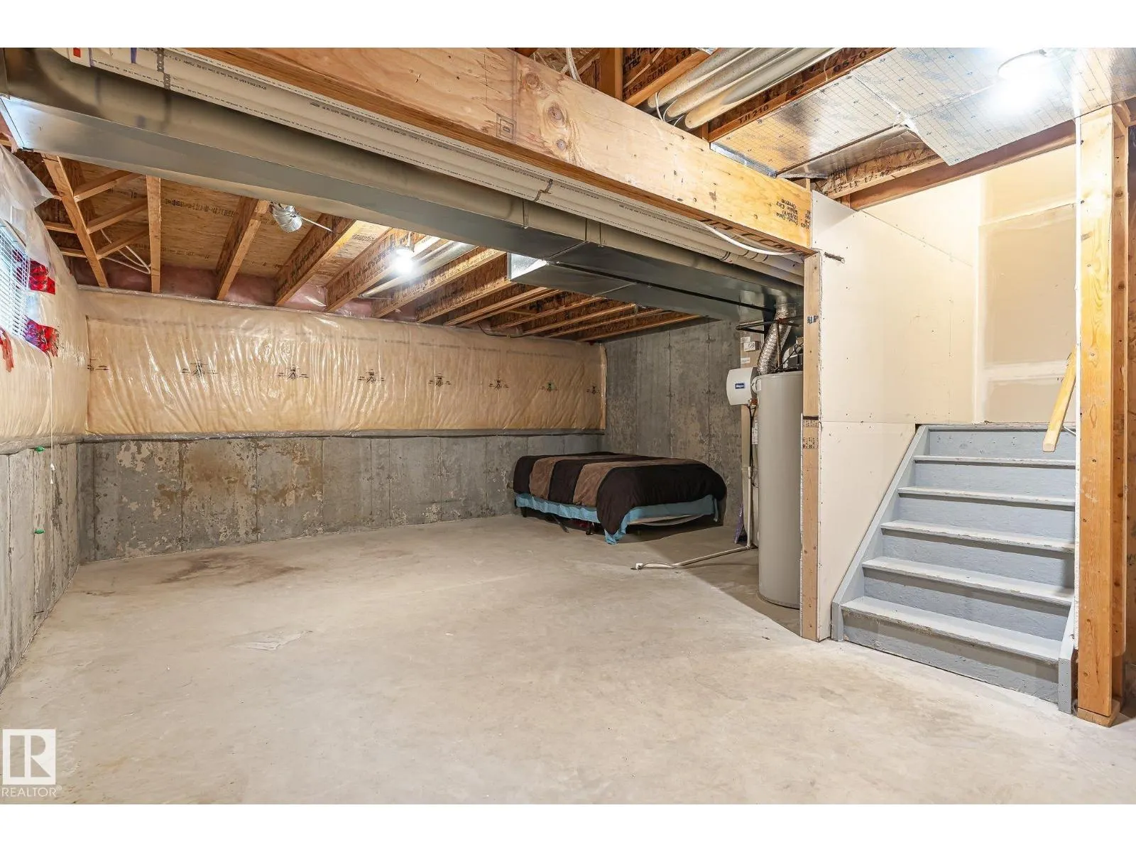 #27 85 SPRUCE VILLAGE DR
