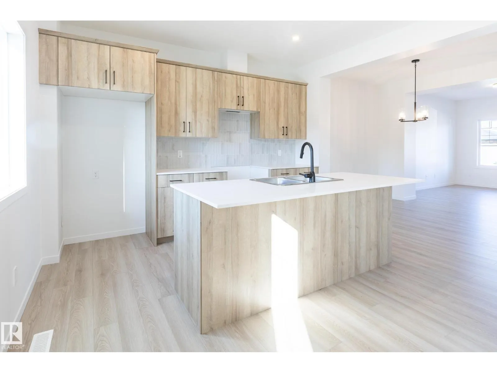 213 Wattle RD