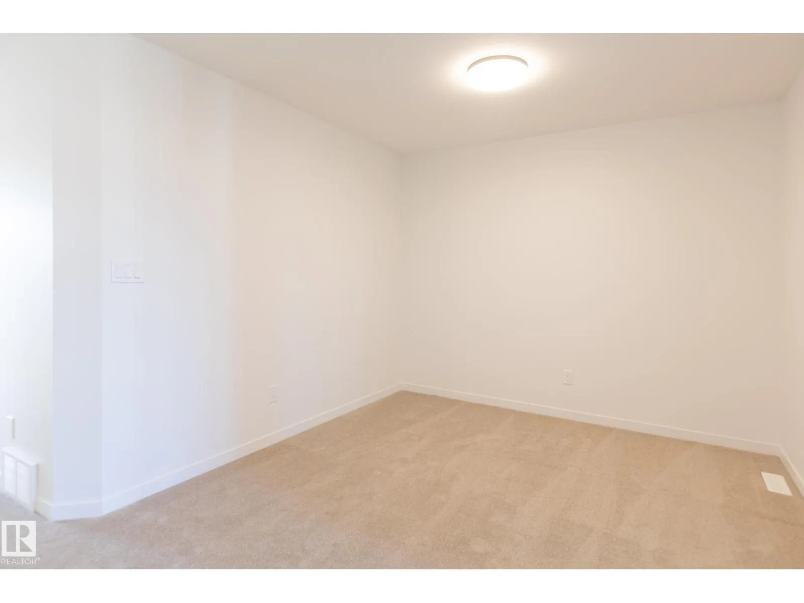 213 Wattle RD