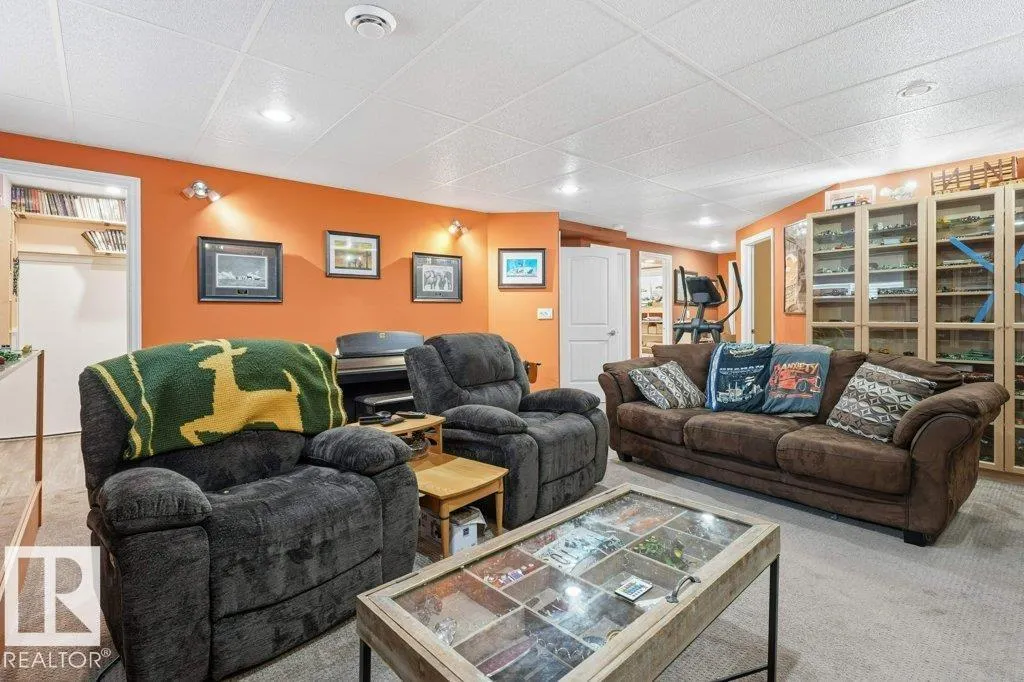 81 GRAYRIDGE CR
