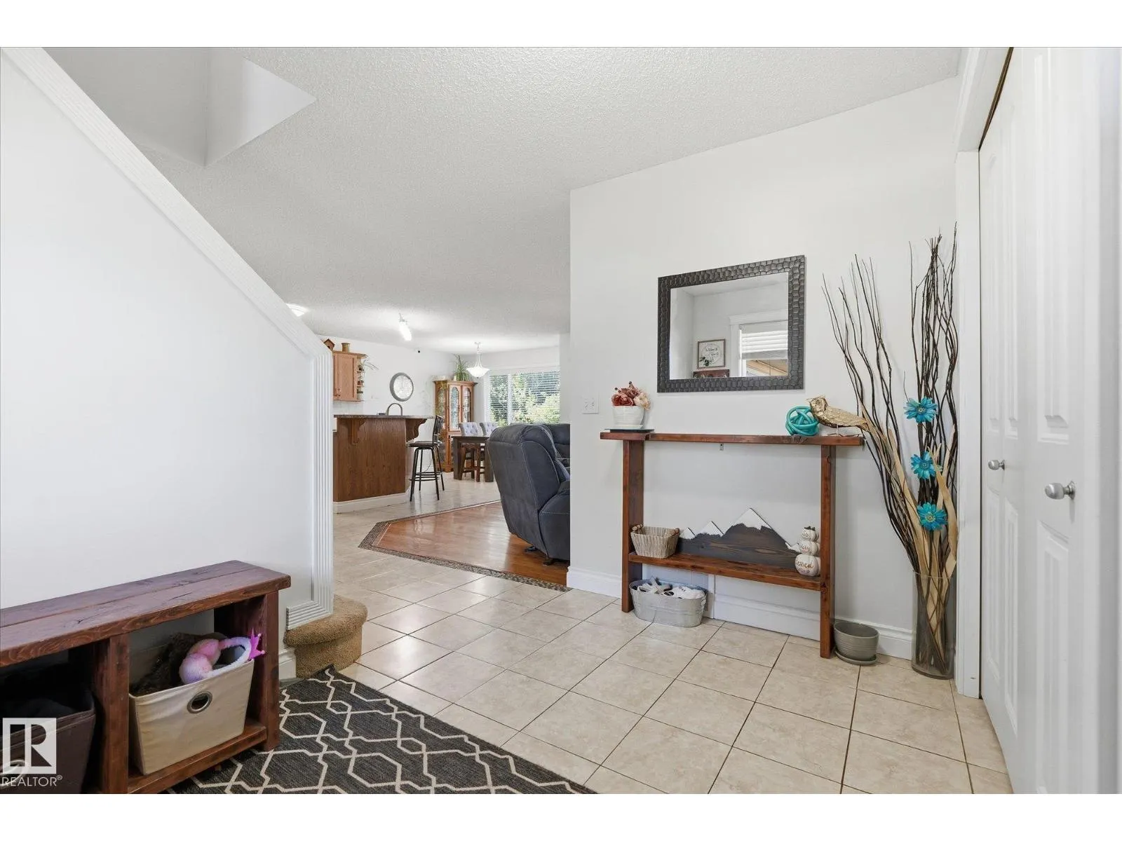 70 GREENFIELD WY