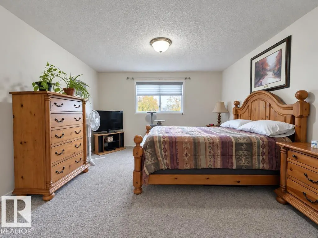 #25 20 DEERBOURNE DR