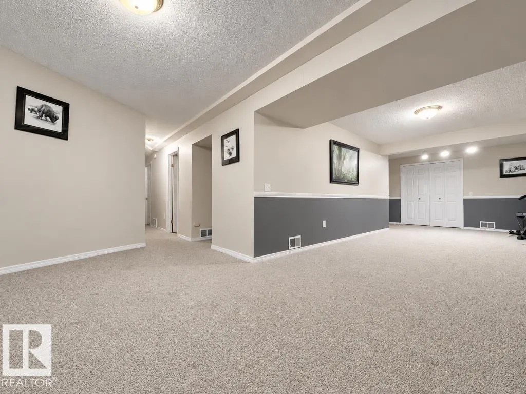 #25 20 DEERBOURNE DR