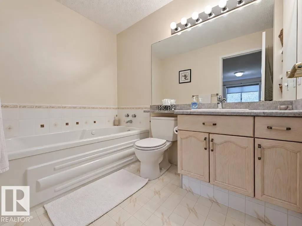 #25 20 DEERBOURNE DR