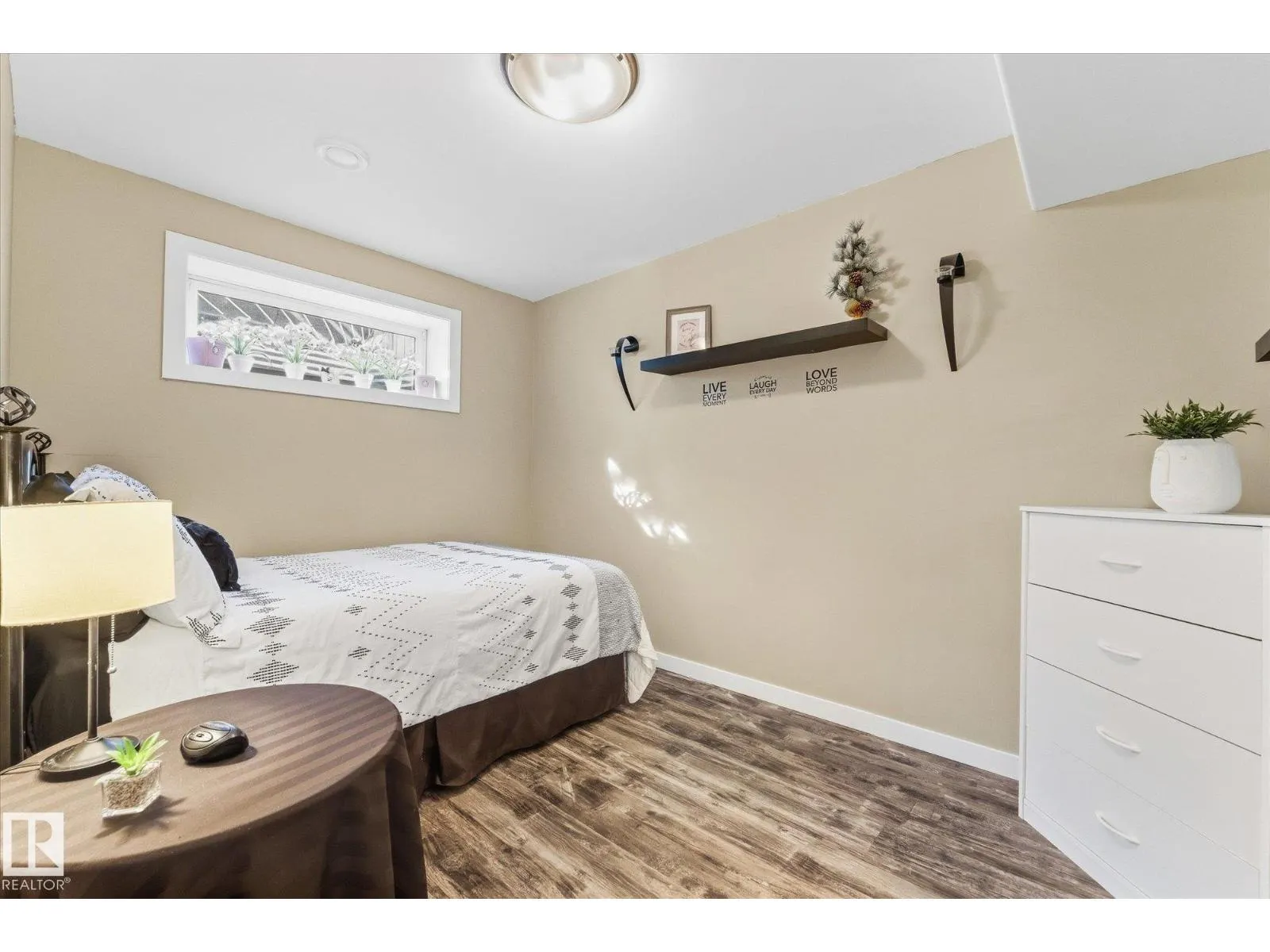 53 RIDGEVIEW CL