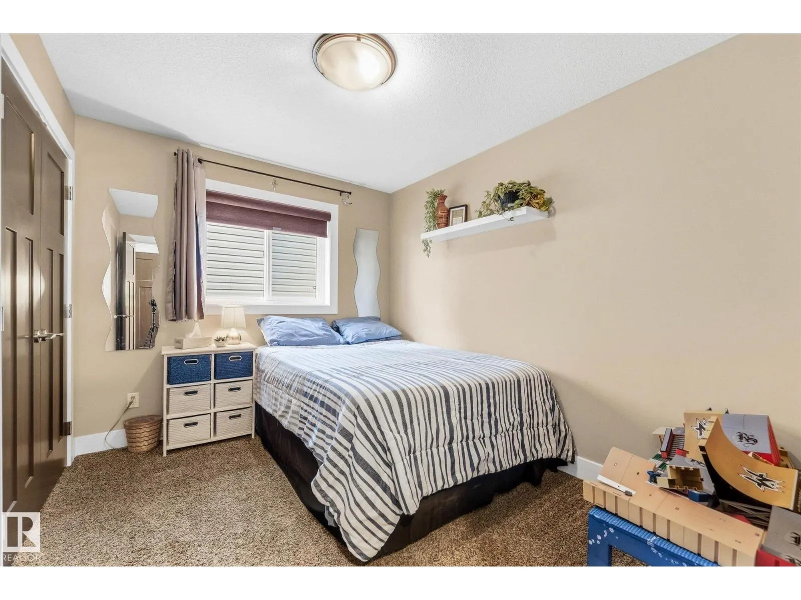 53 RIDGEVIEW CL
