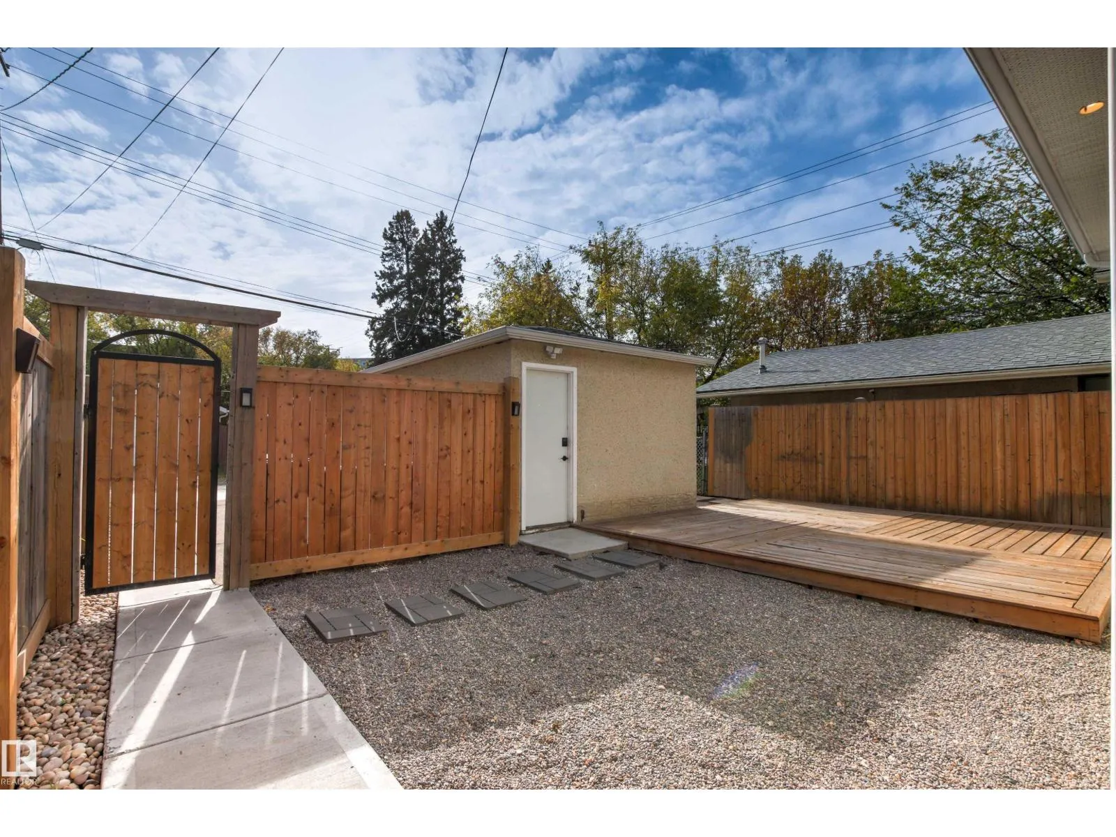 10753 79 AV NW