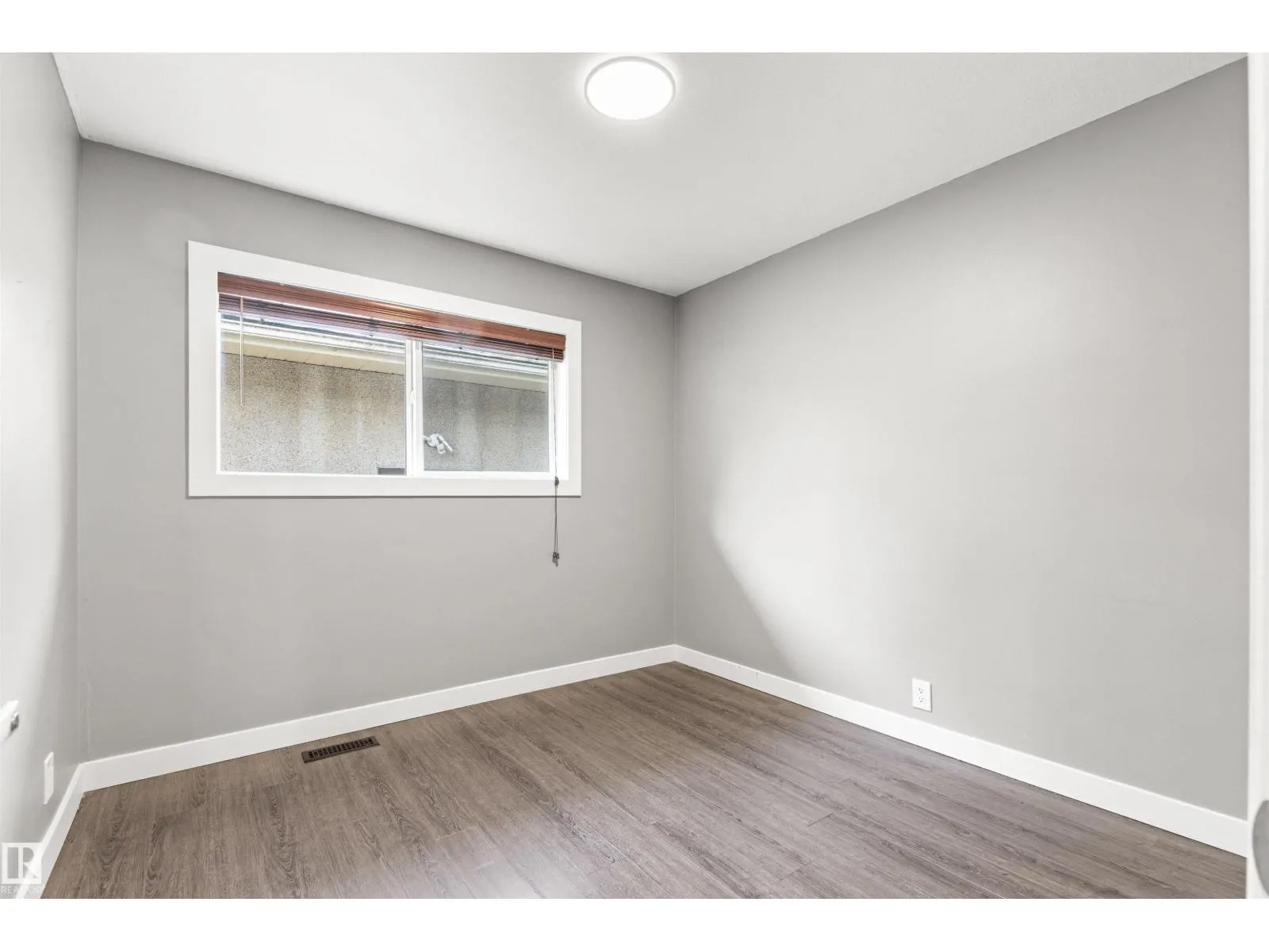 10753 79 AV NW