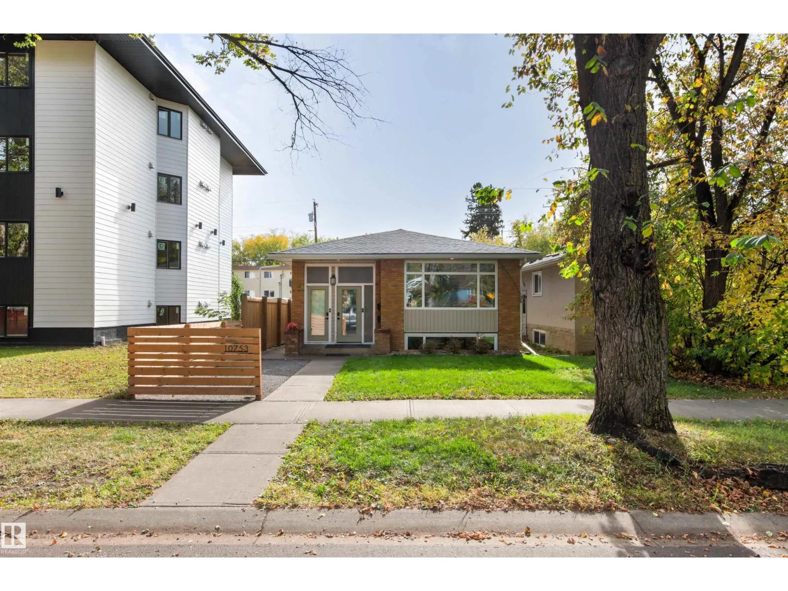 10753 79 AV NW