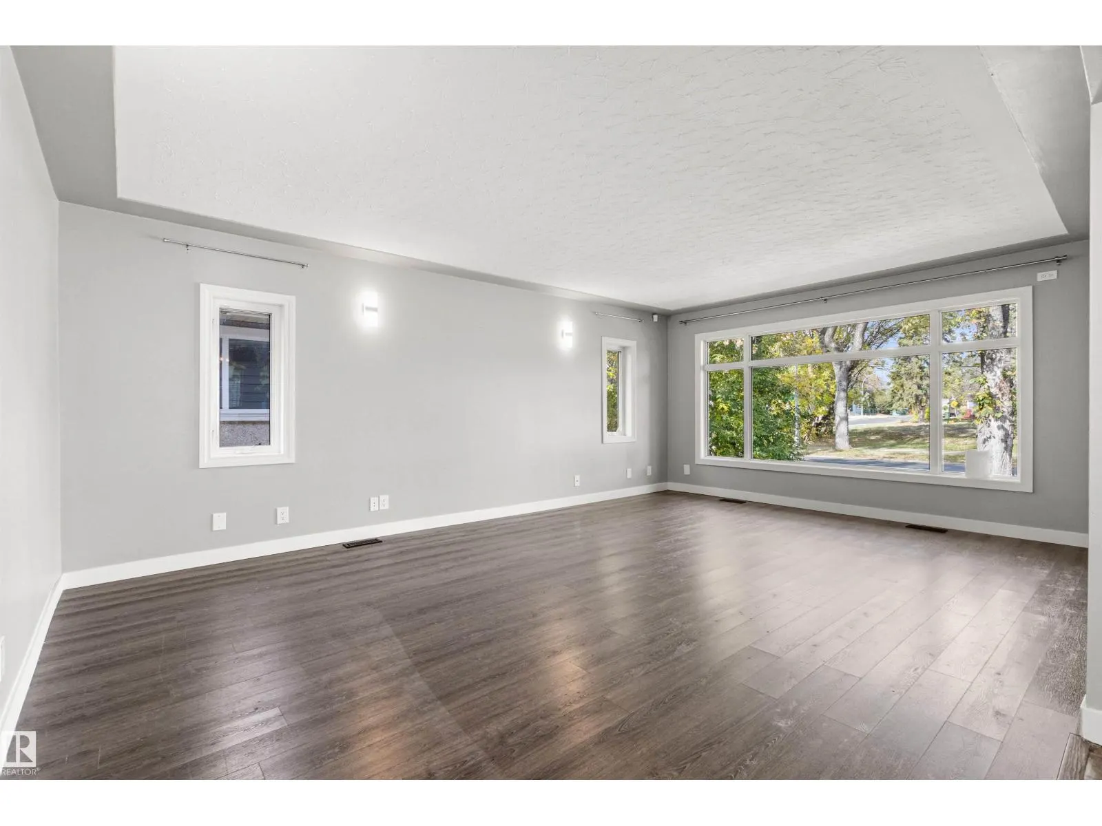 10753 79 AV NW