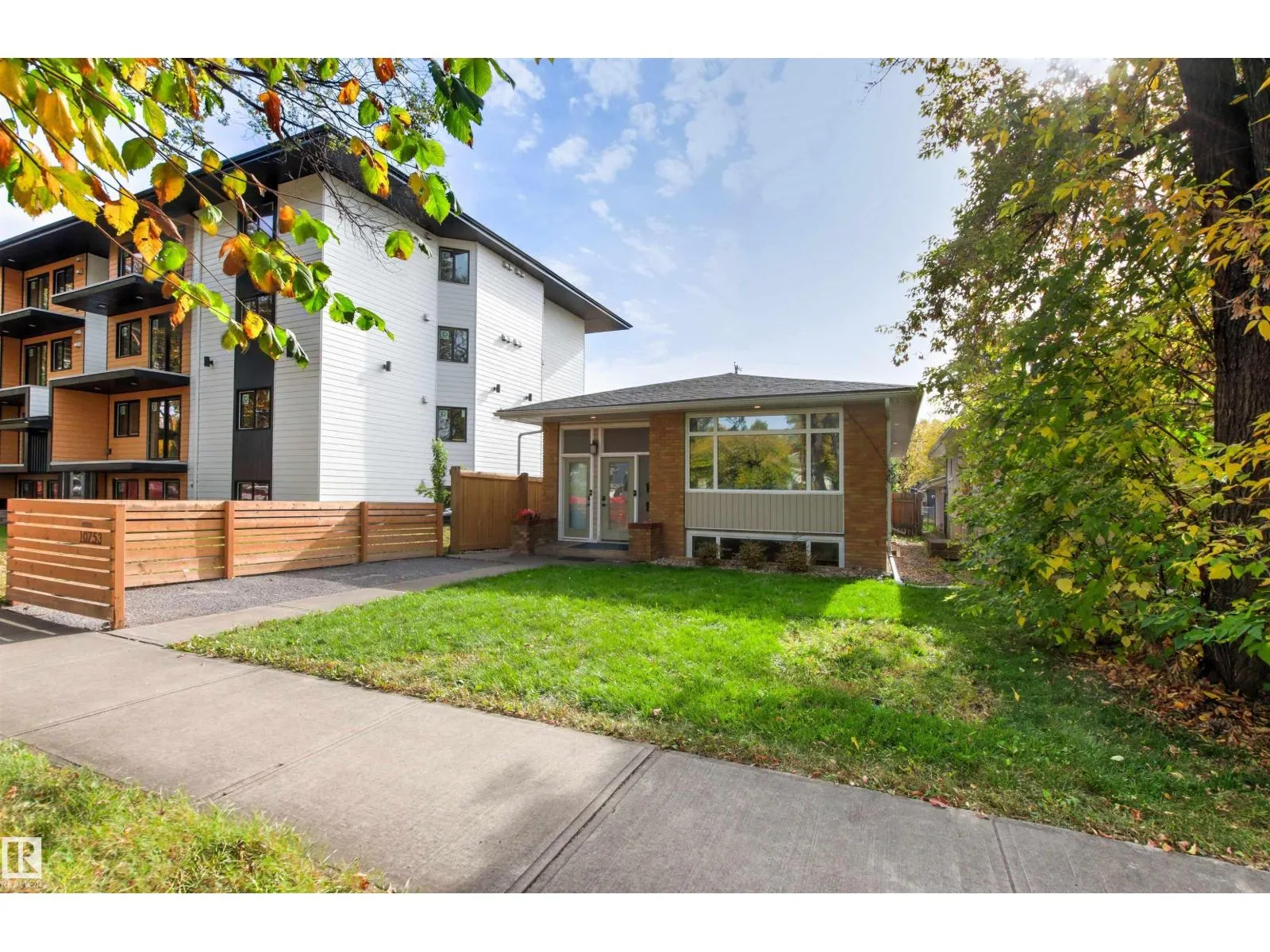 10753 79 AV NW