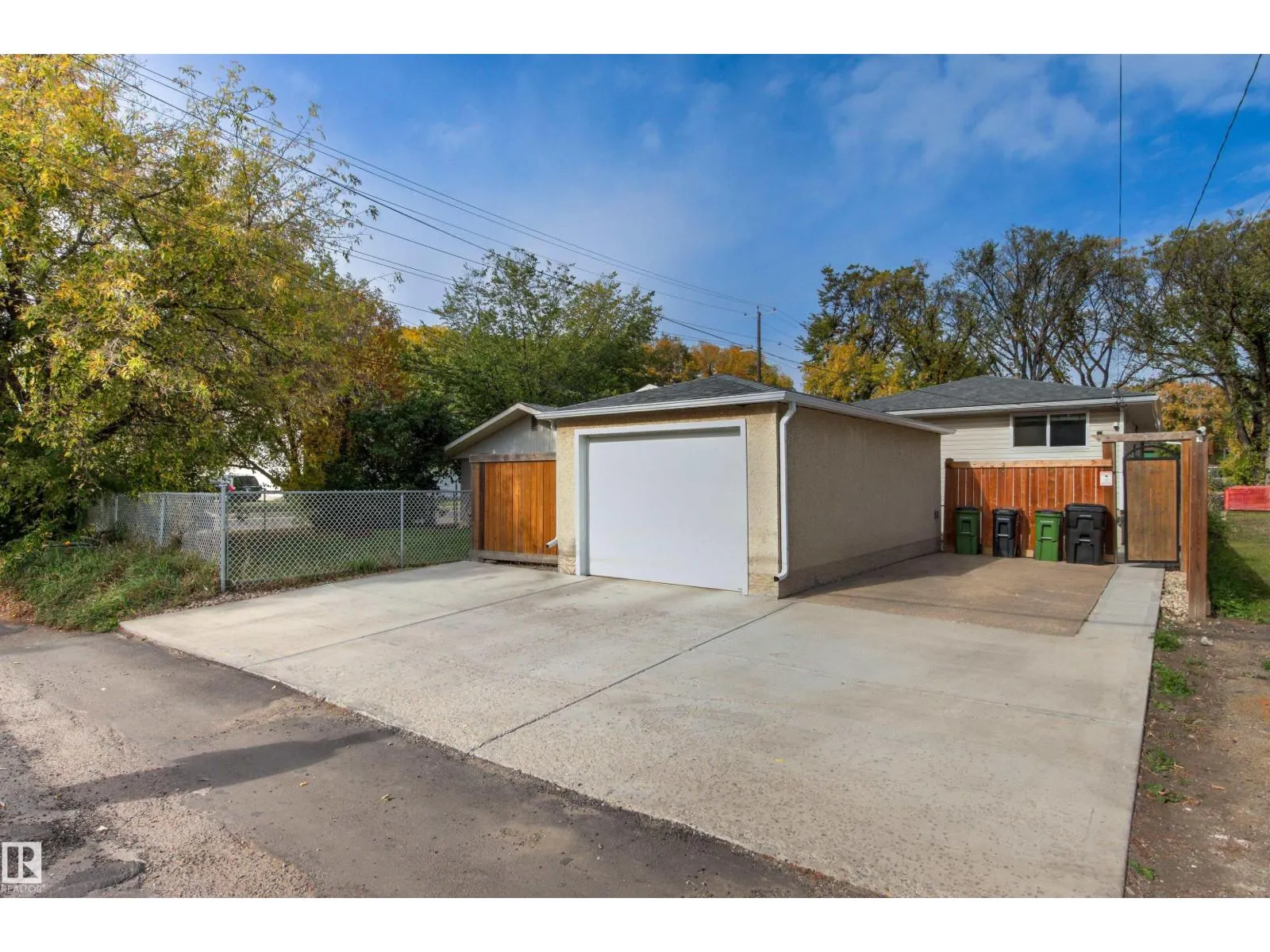 10753 79 AV NW
