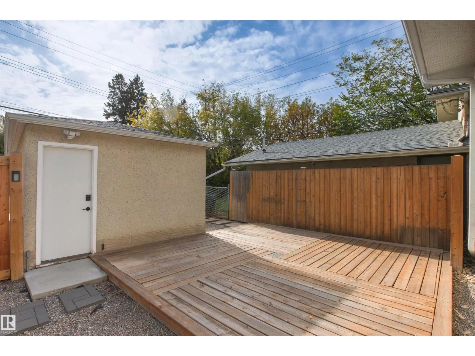 10753 79 AV NW