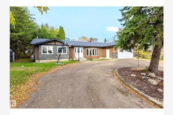 #26 52472 RGE ROAD 224