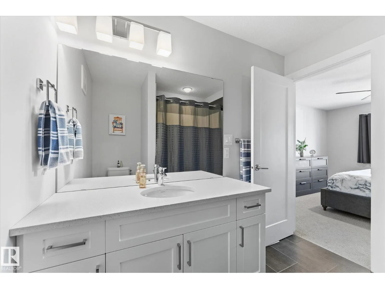 #15 4835 WRIGHT DR SW