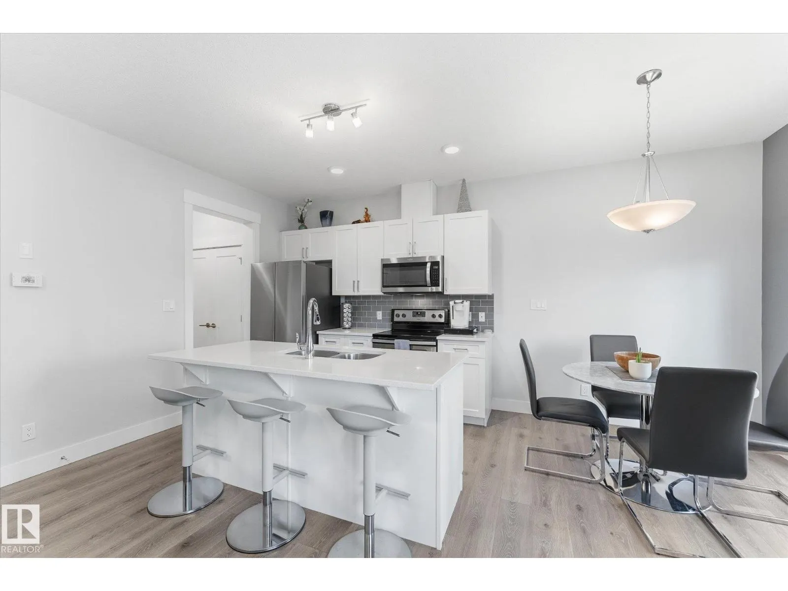 #15 4835 WRIGHT DR SW