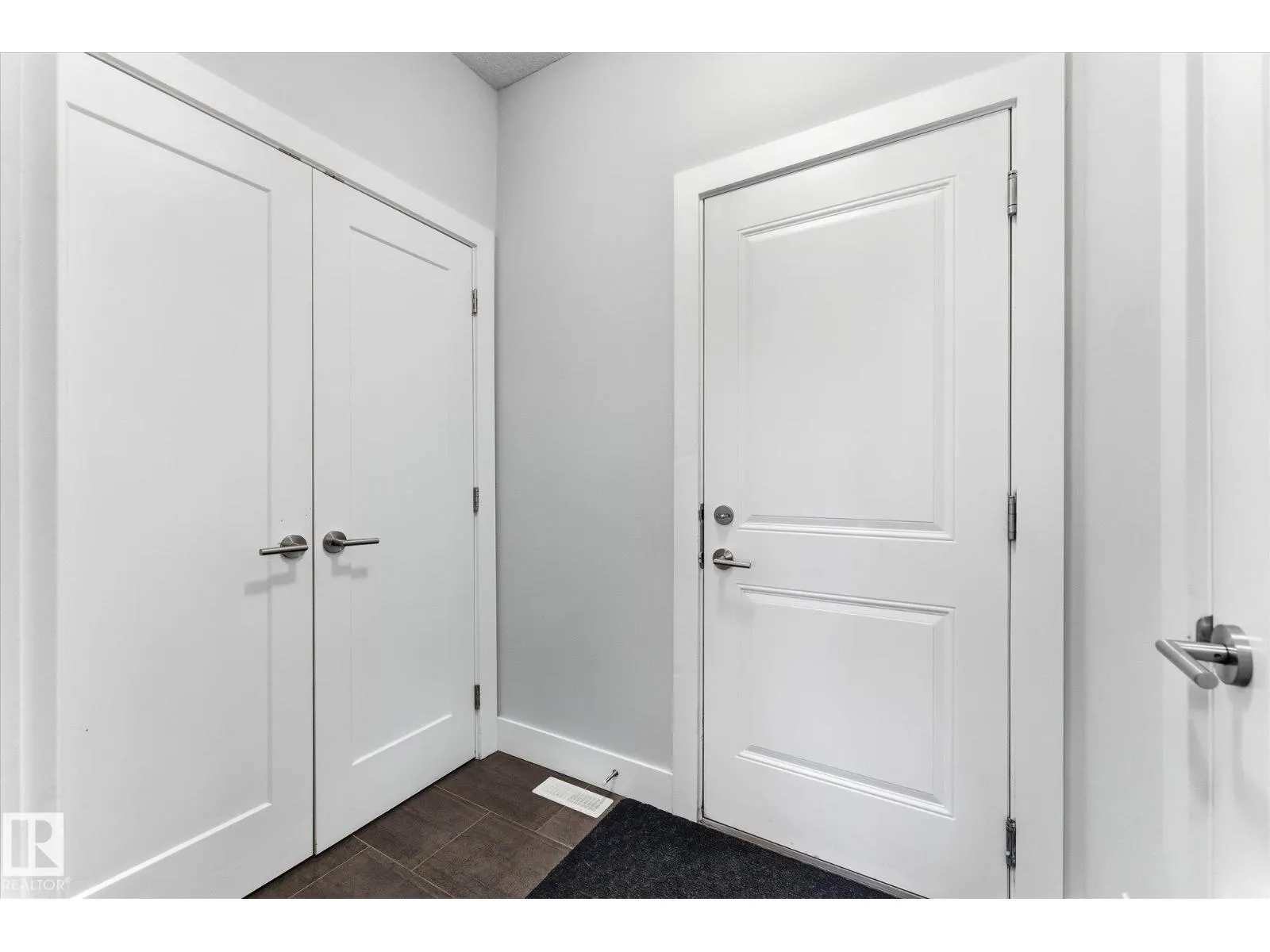 #15 4835 WRIGHT DR SW