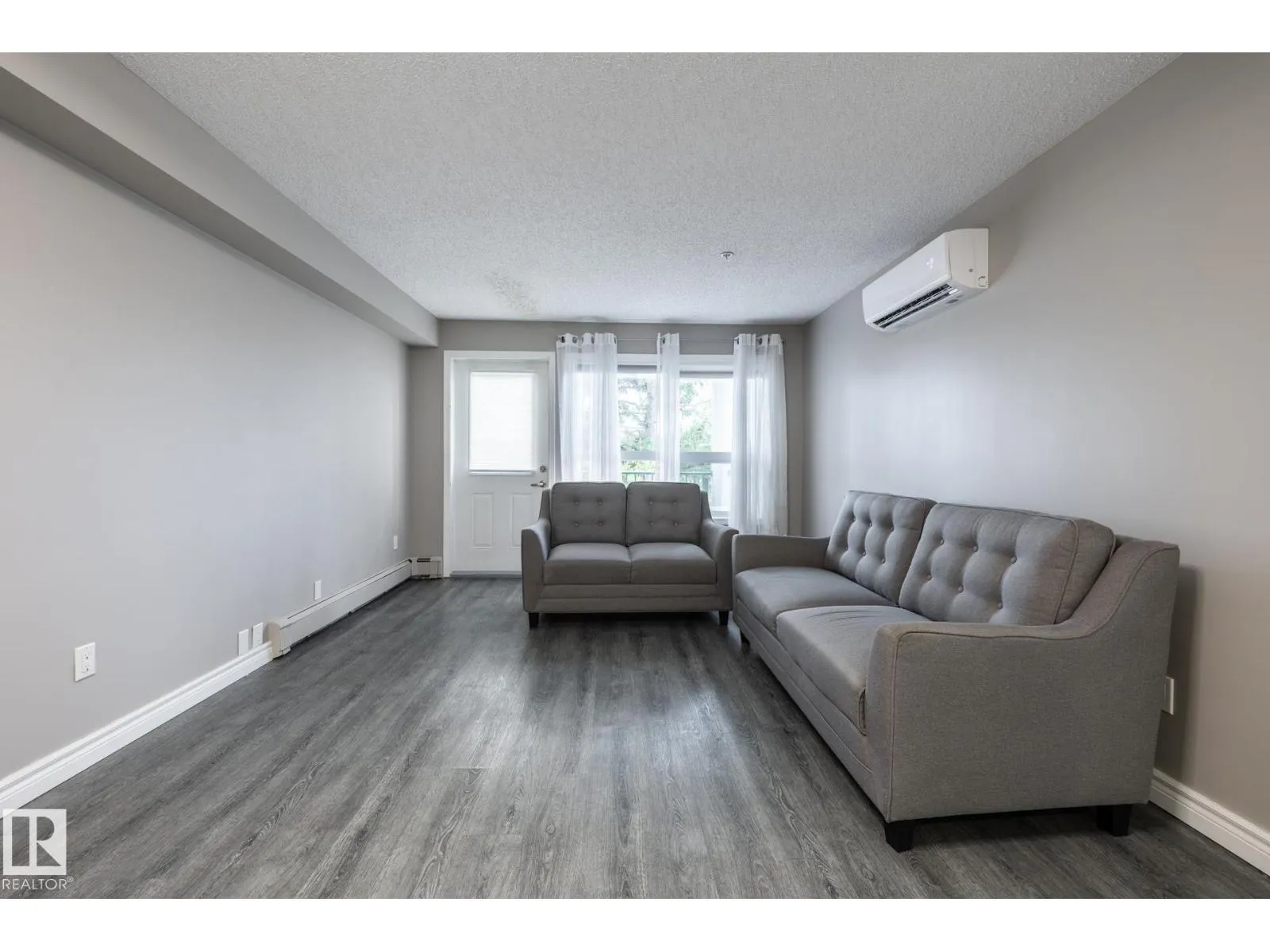 #310 13635 34 ST NW