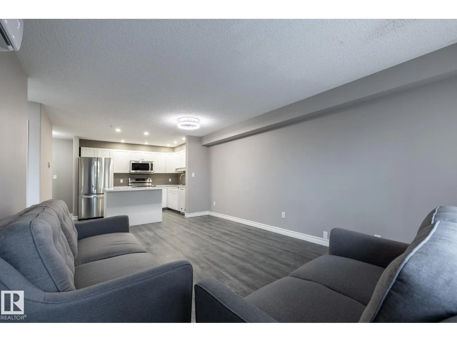 #310 13635 34 ST NW