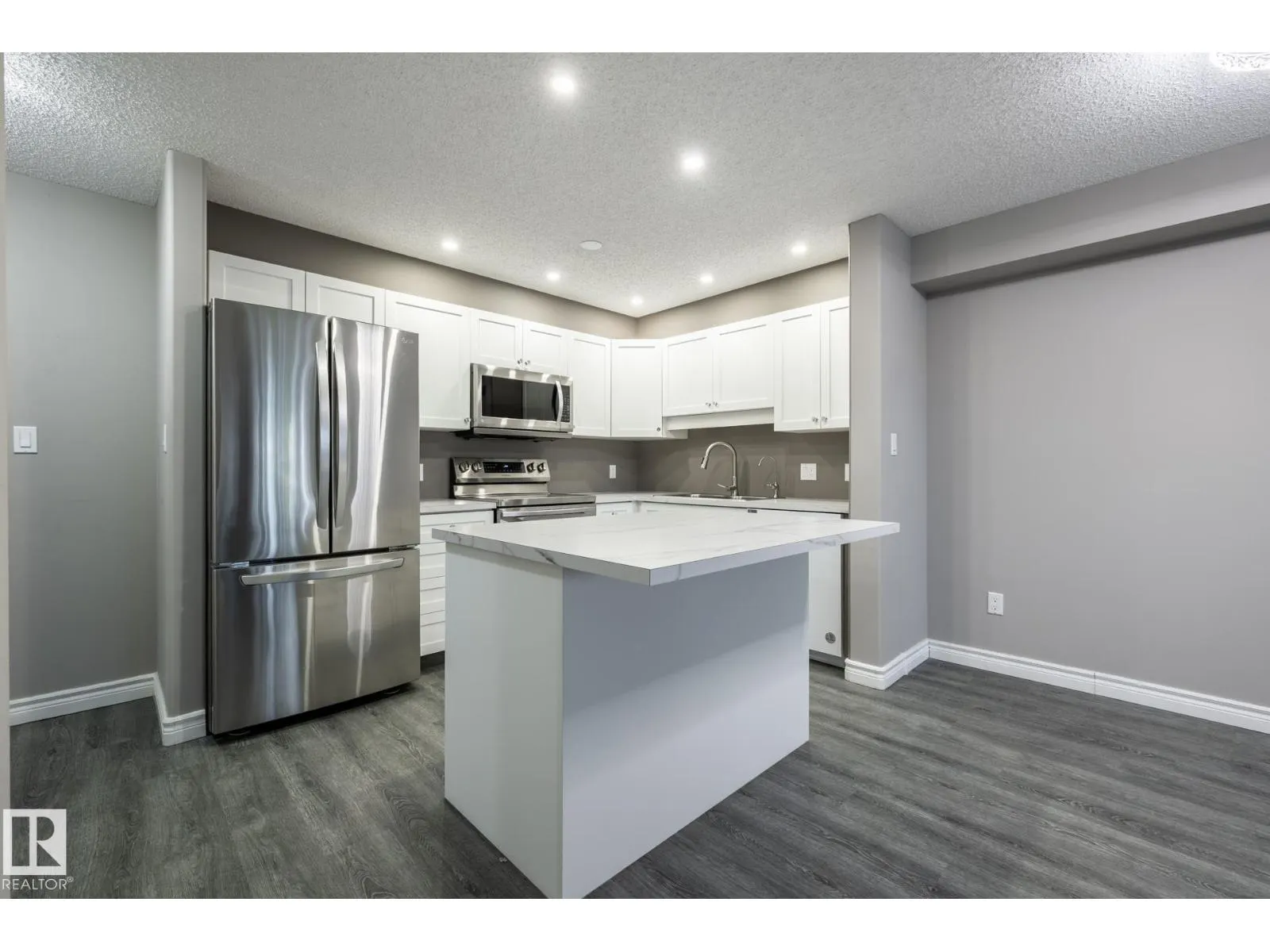 #310 13635 34 ST NW