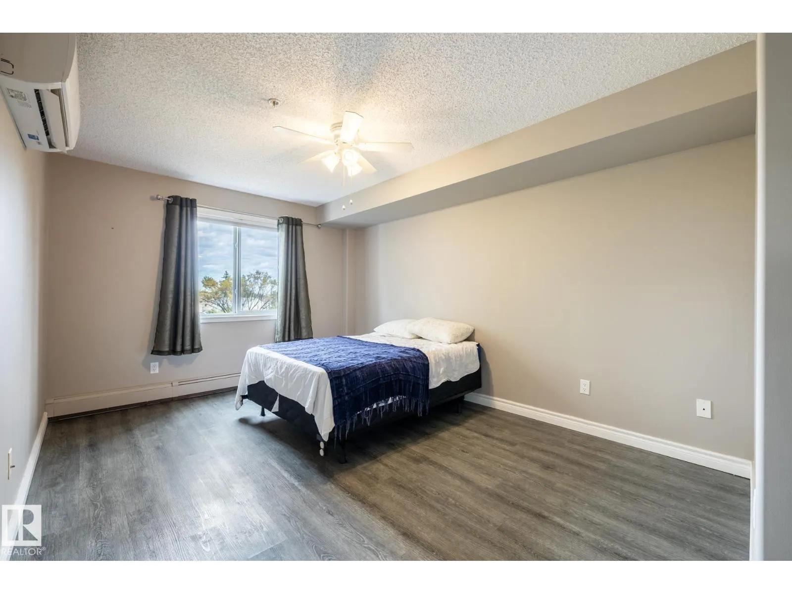 #310 13635 34 ST NW