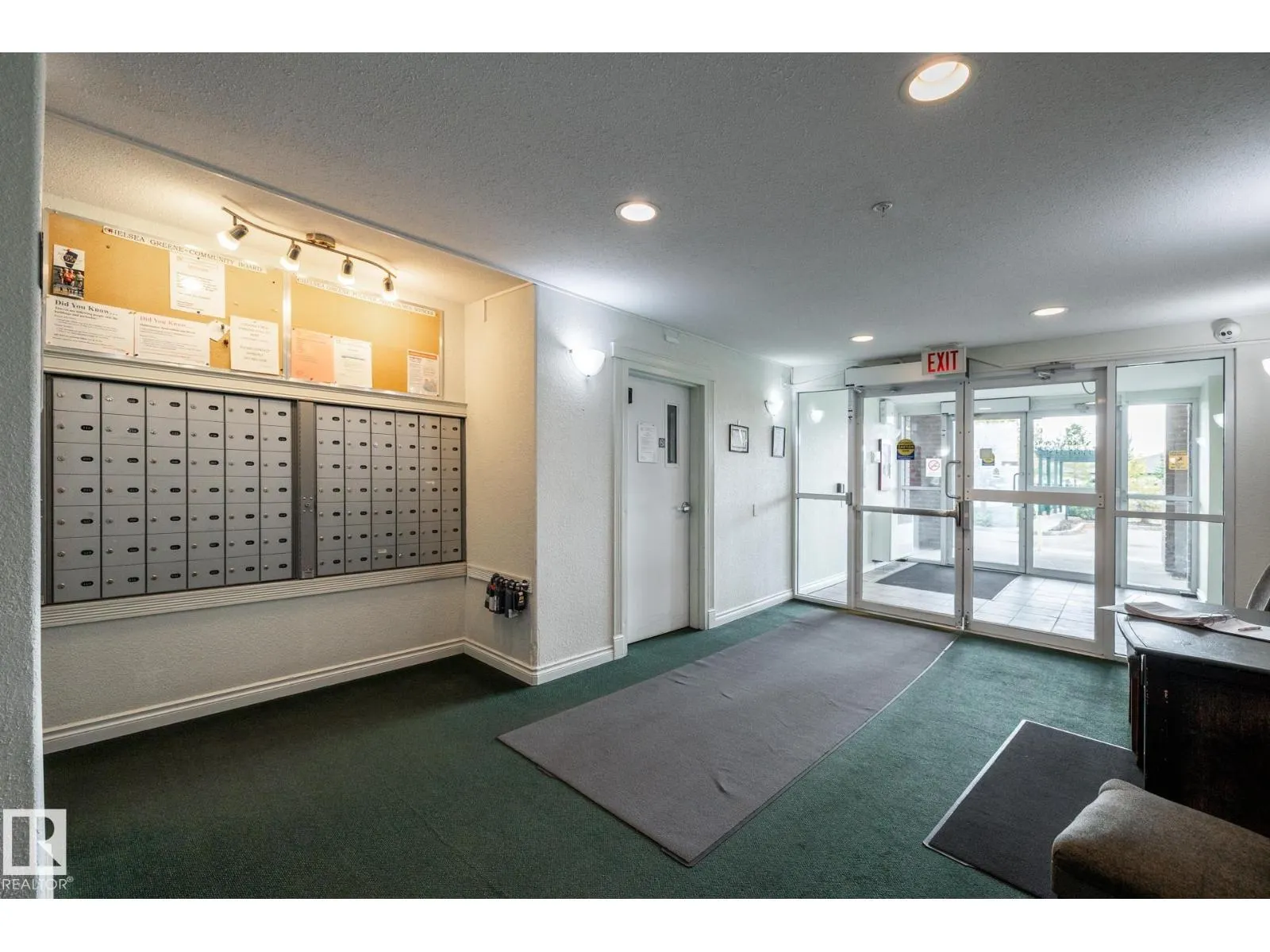 #310 13635 34 ST NW