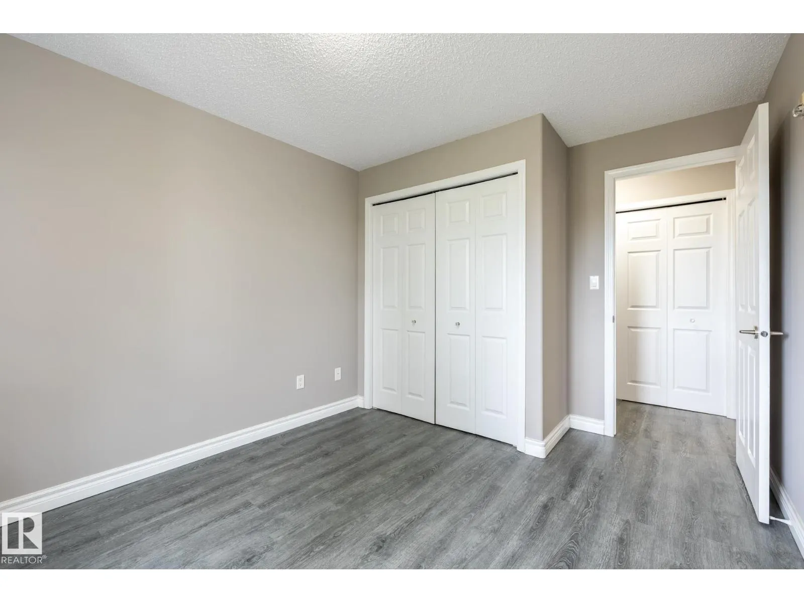 #310 13635 34 ST NW