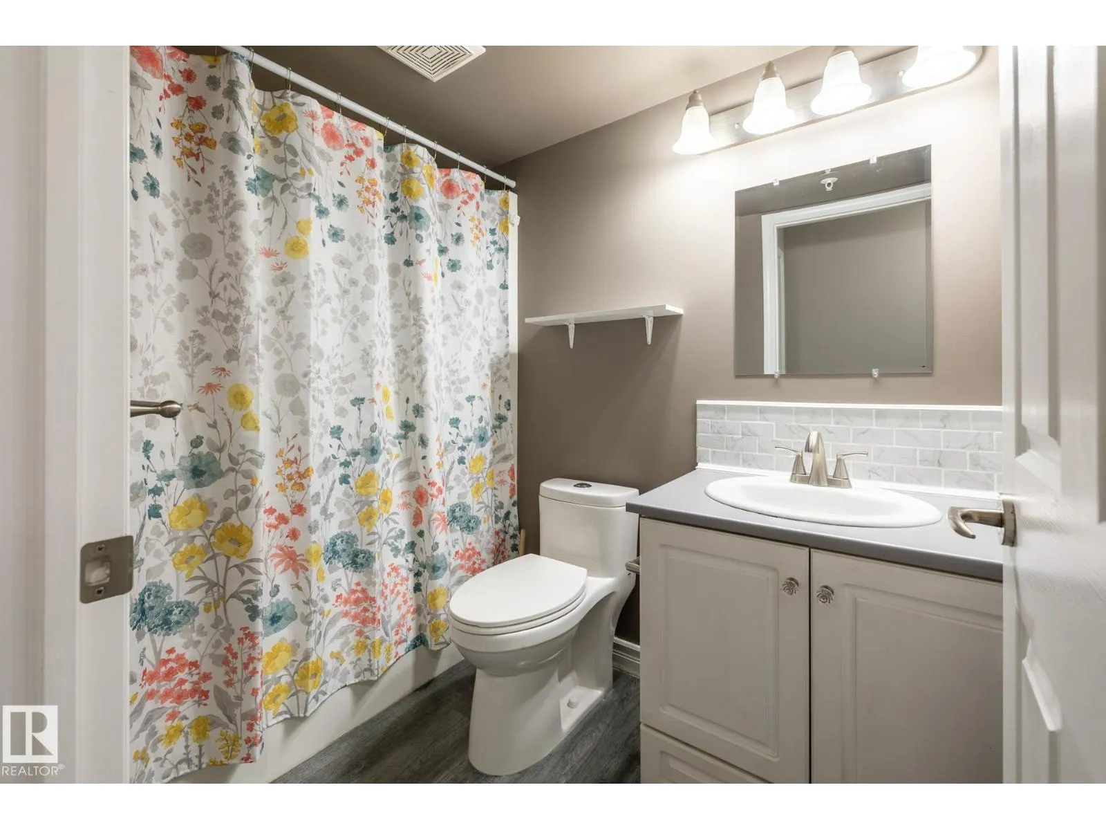 #310 13635 34 ST NW