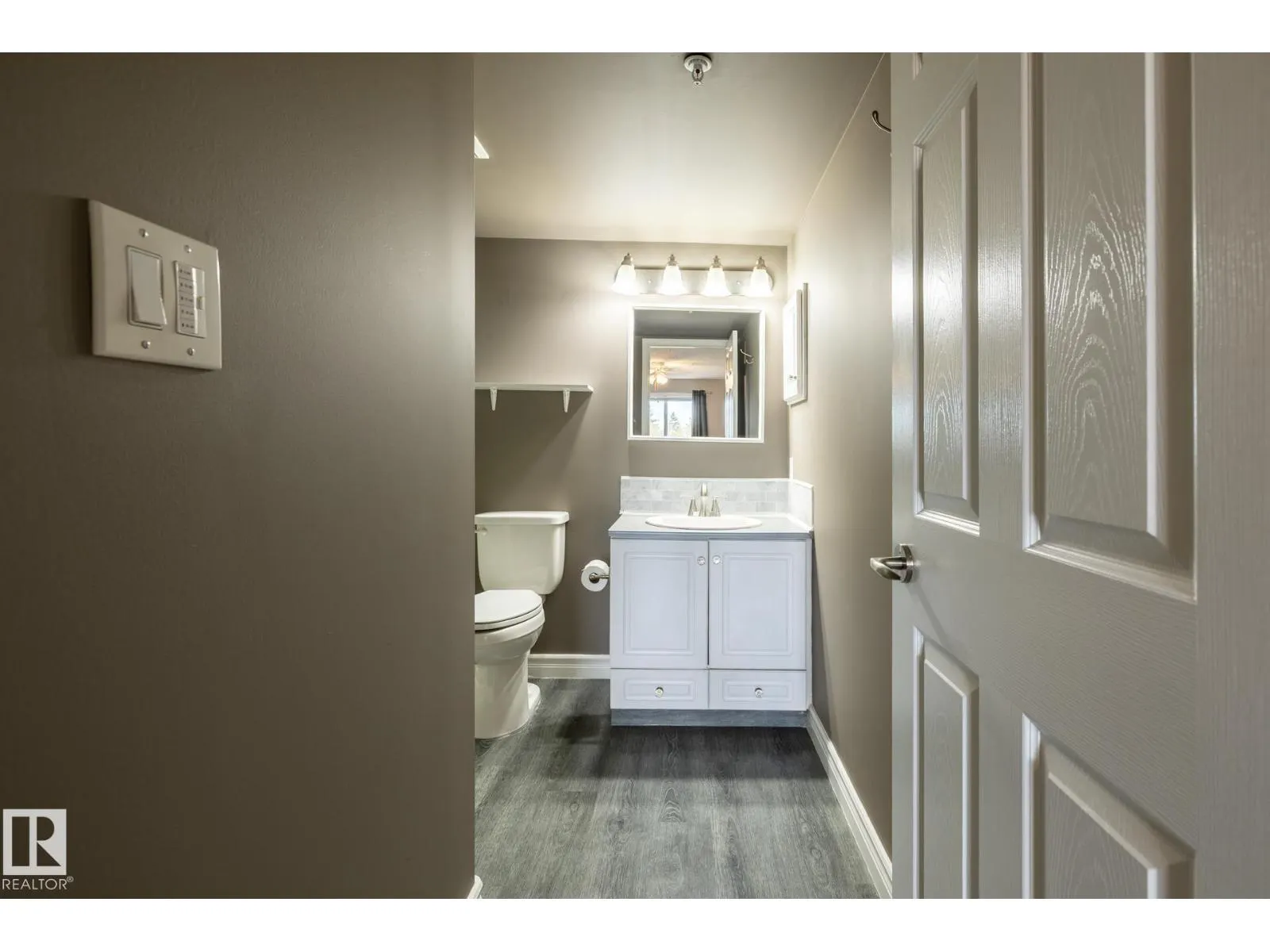 #310 13635 34 ST NW