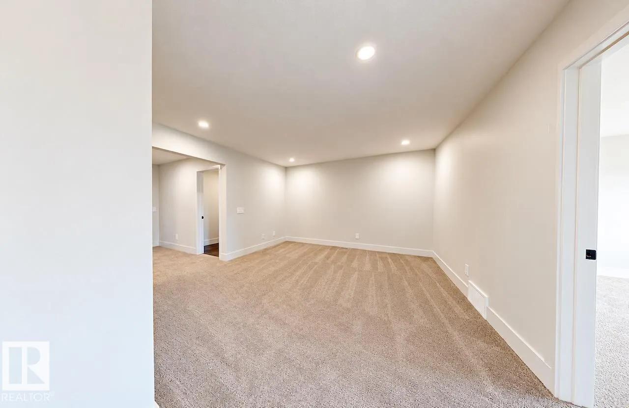 2216 Crossbill Link NW