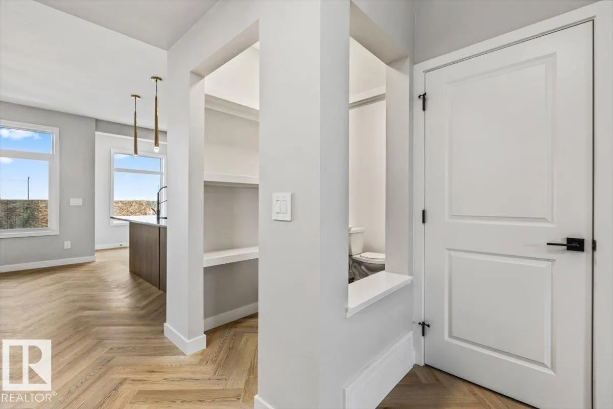 54 Cessy ST SE