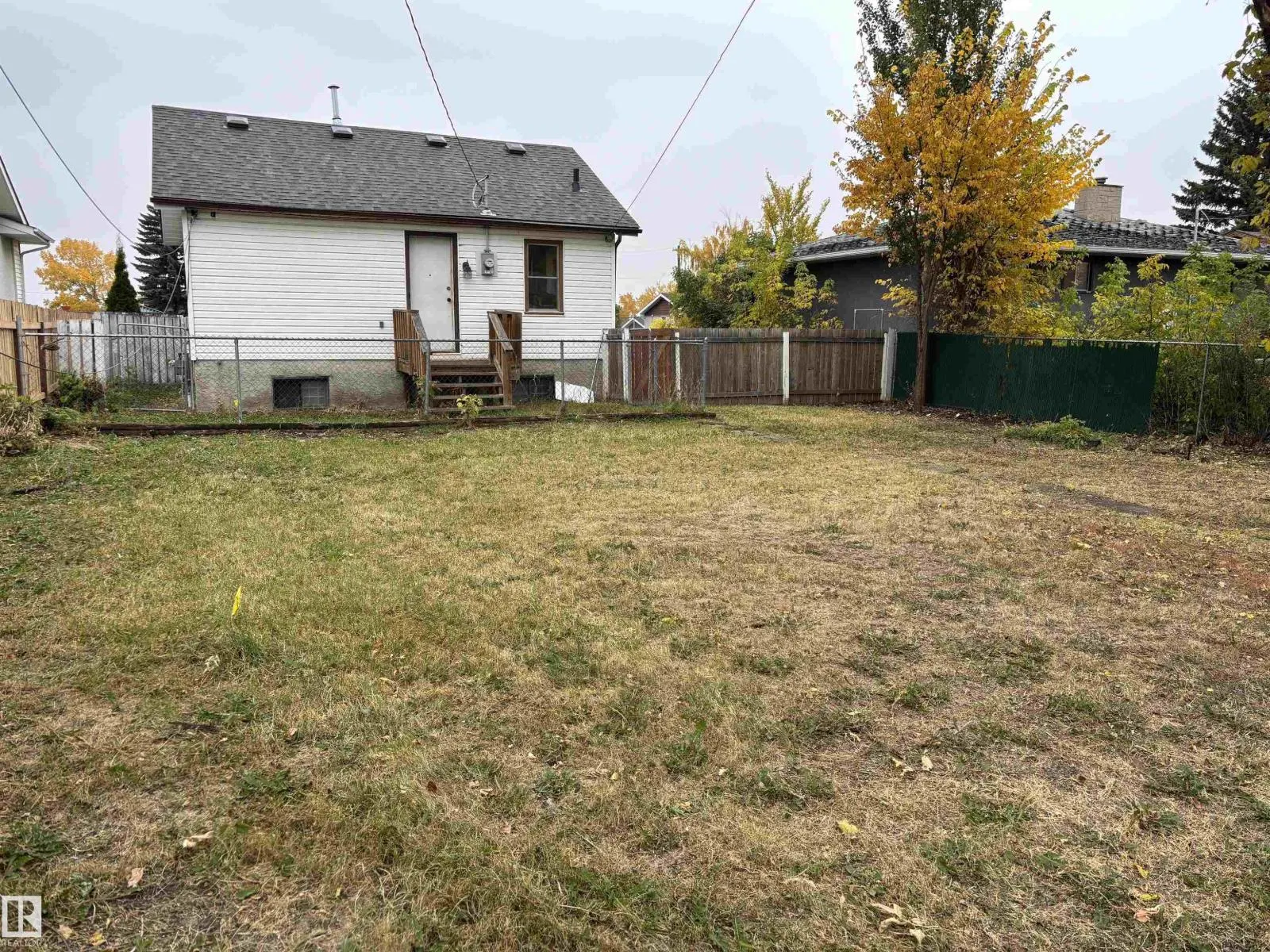 7623 130 AV NW
