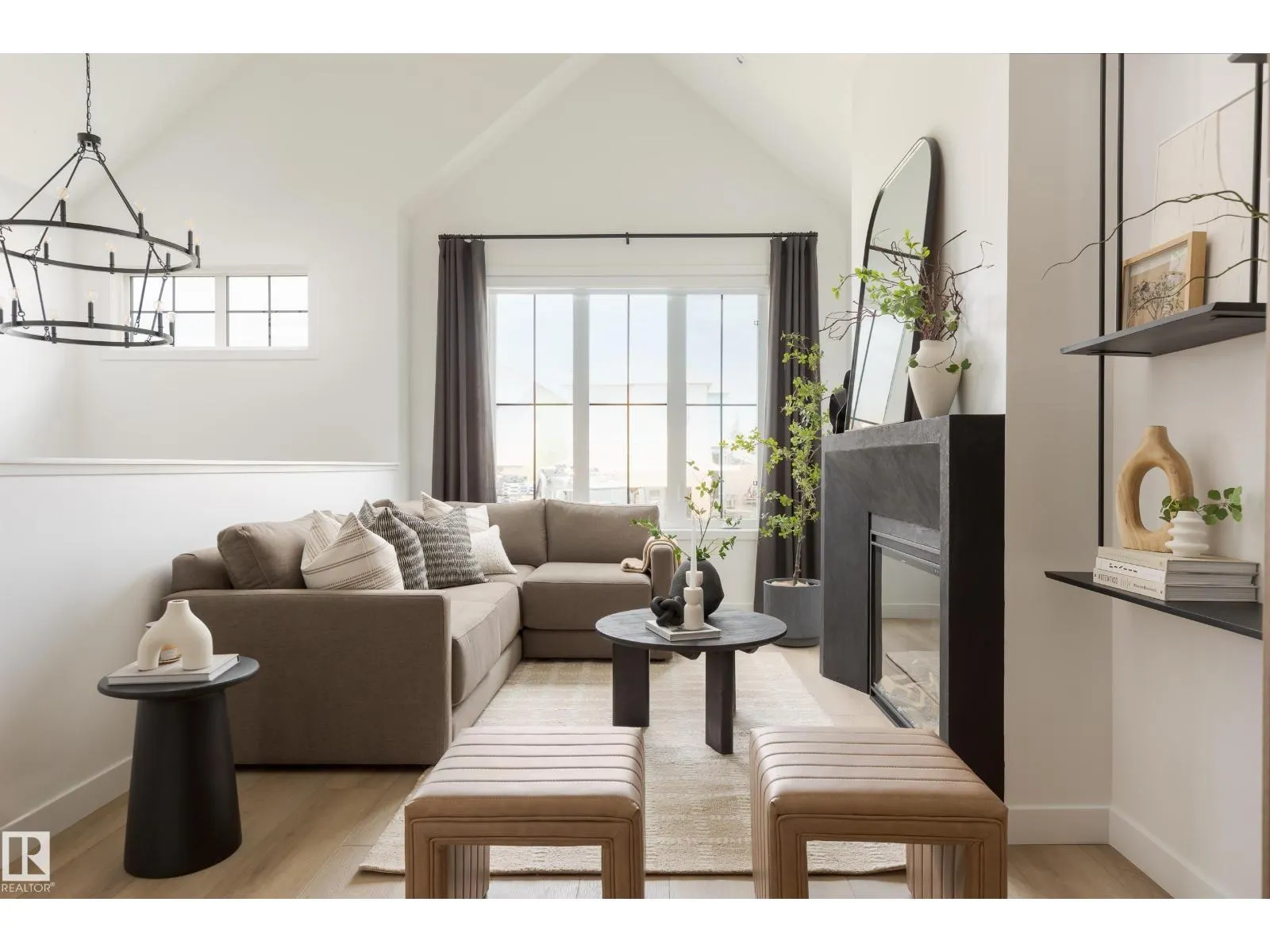 592 Ashgrove CI
