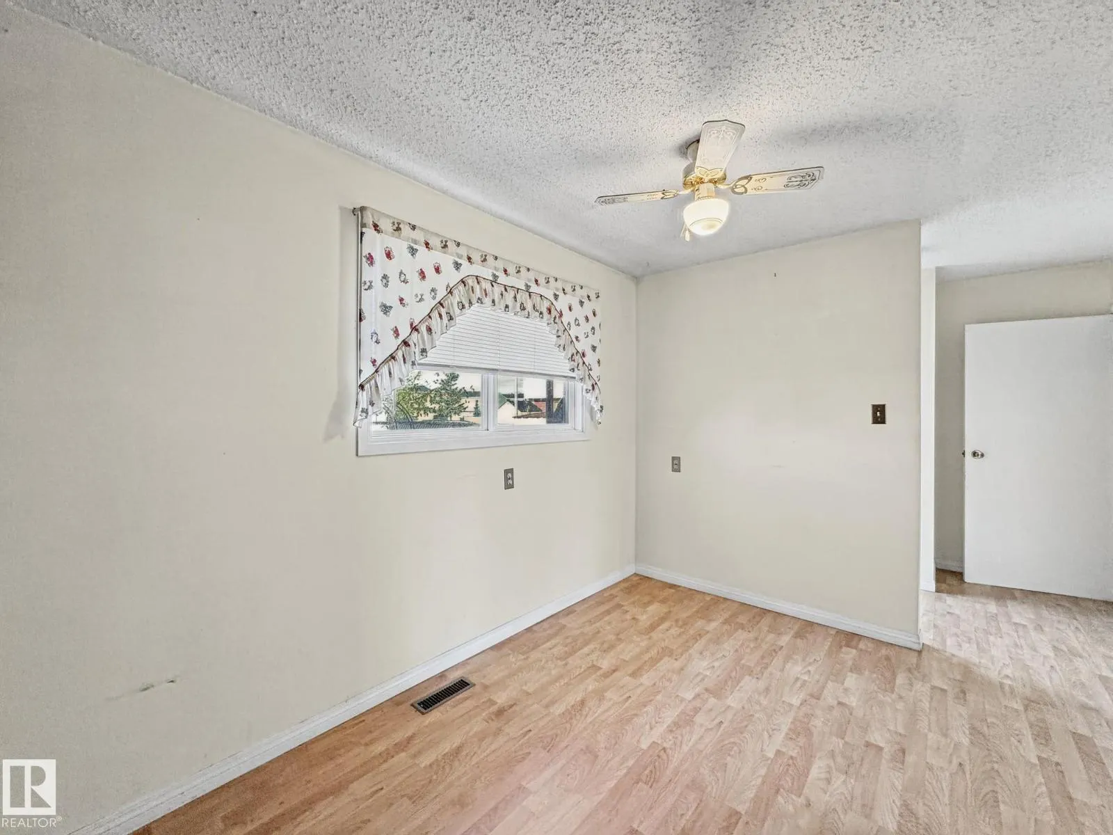 144 HABITAT CR NW