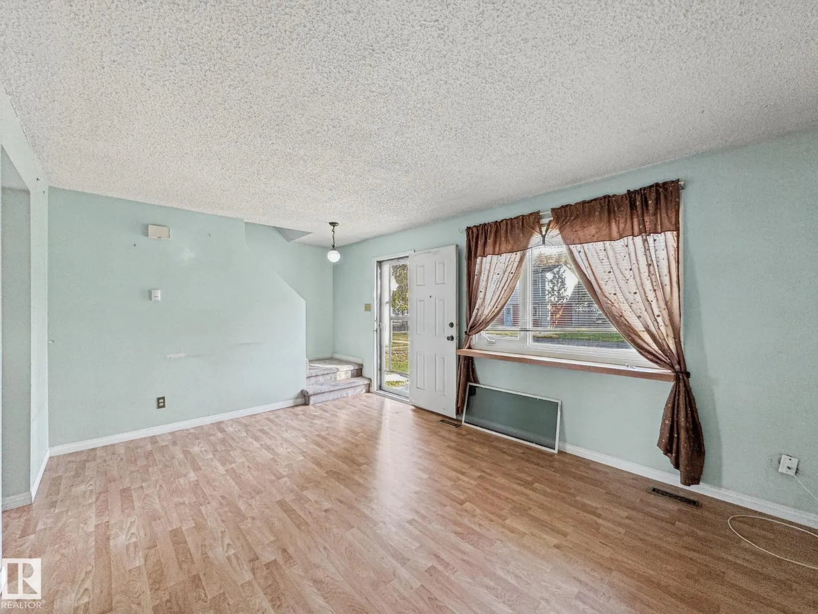 144 HABITAT CR NW