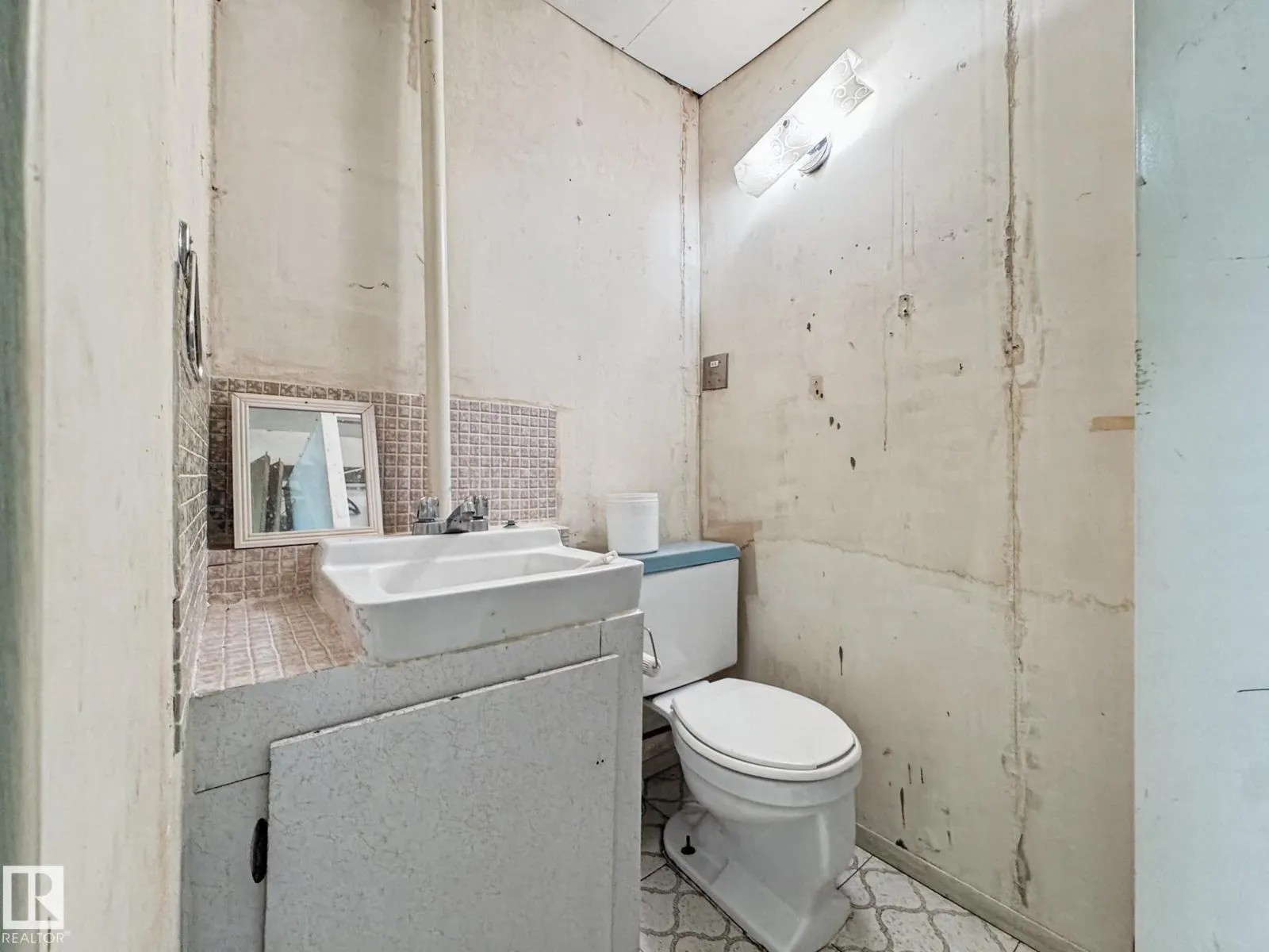 144 HABITAT CR NW