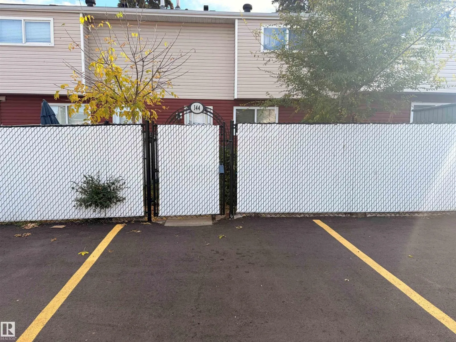 144 HABITAT CR NW