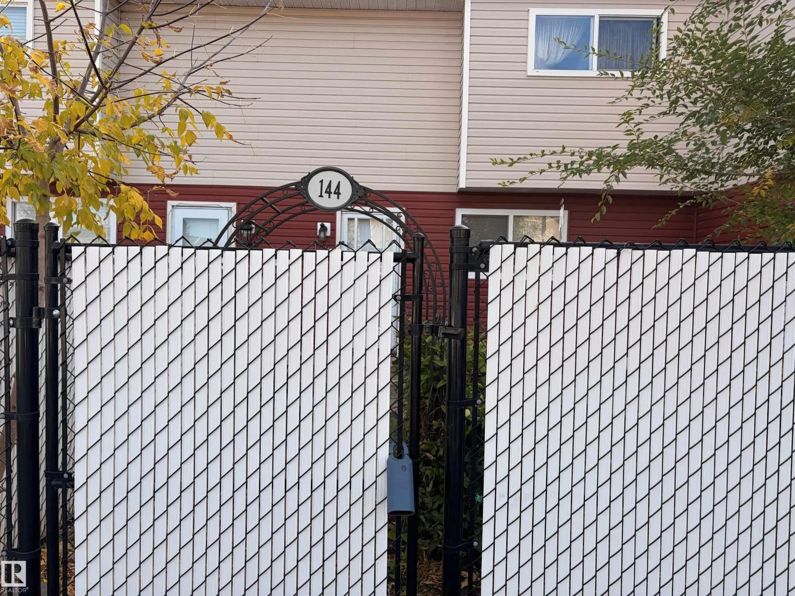 144 HABITAT CR NW