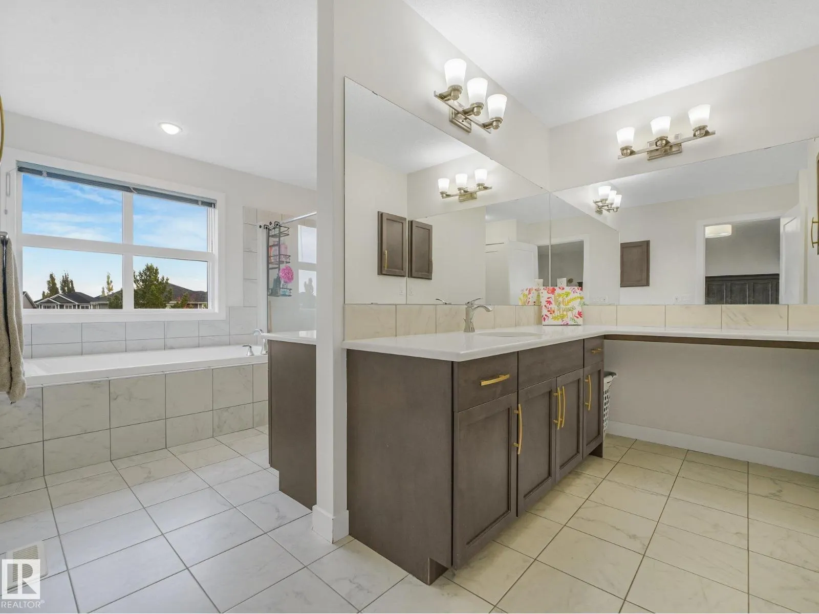 369 SIMPKINS WD
