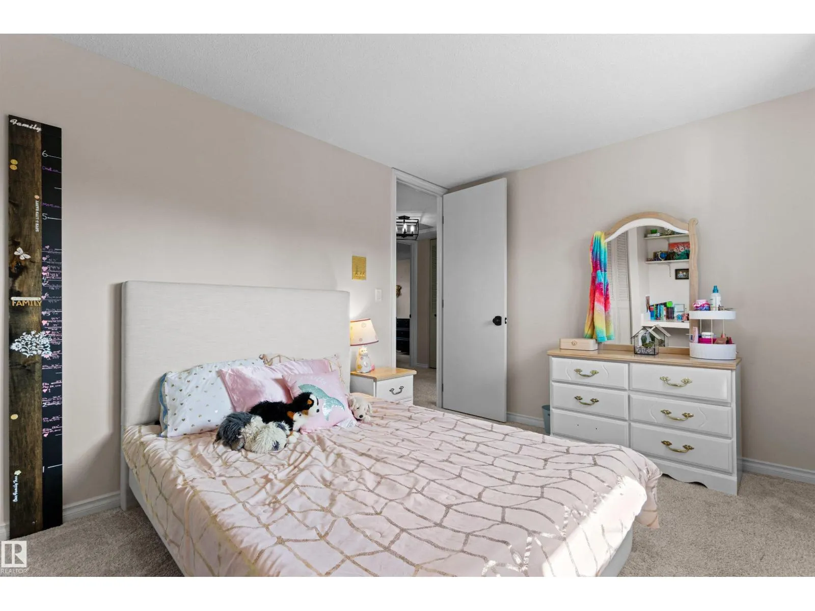 11118 23A AV NW