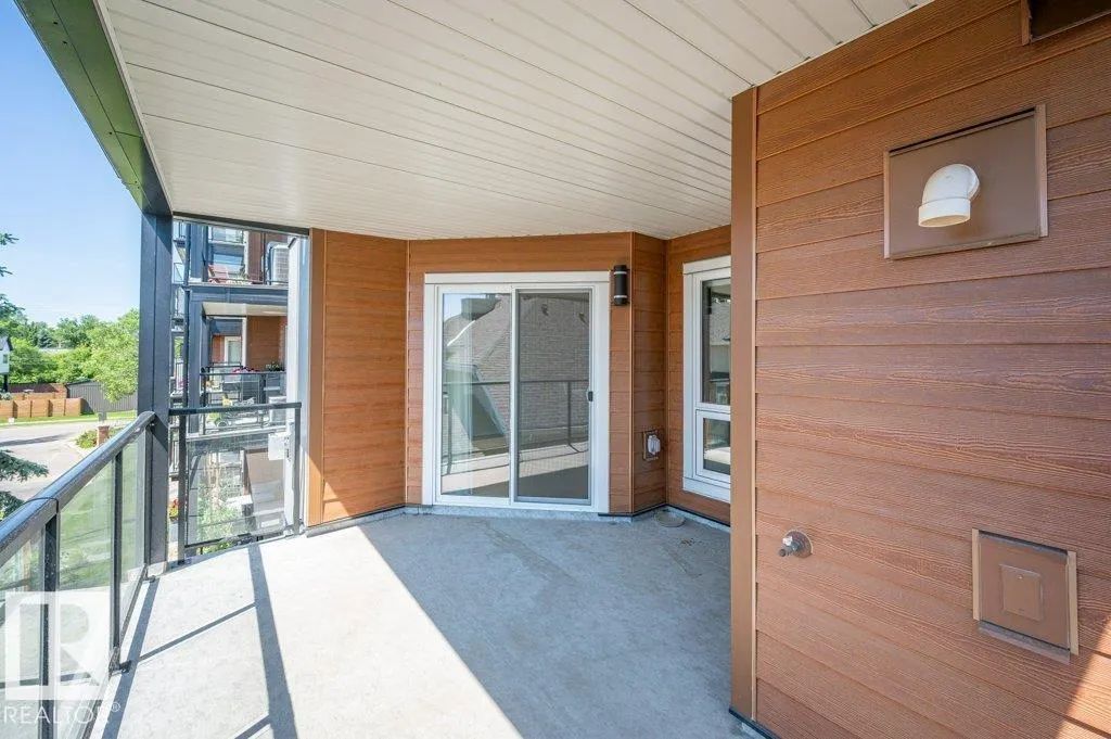 #305 7839 96 ST NW
